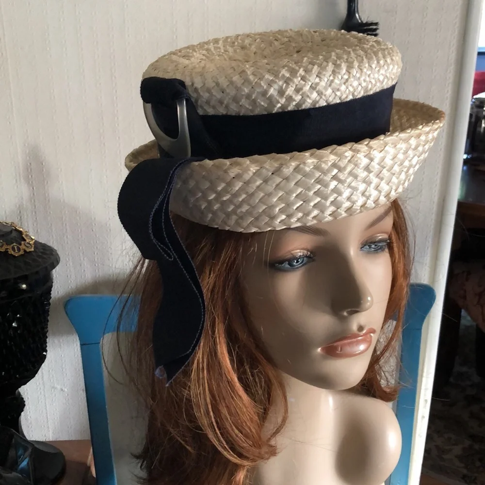 Vintage Cream Straw Hat - Picture 2 of 14